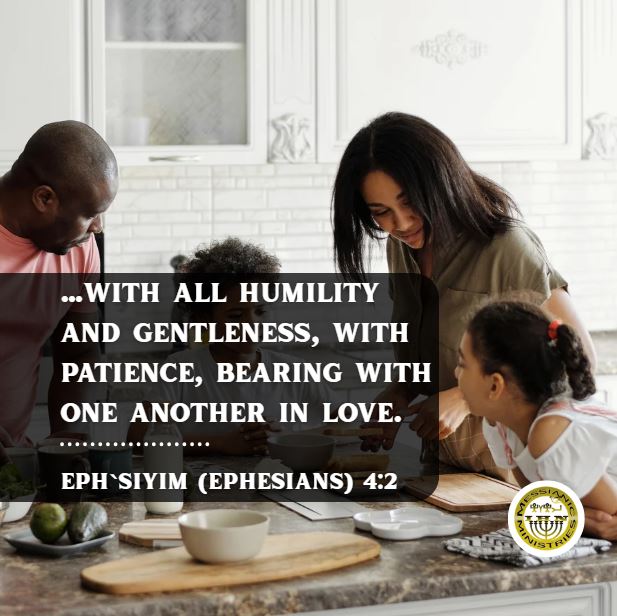 Eph`siyim (Ephesians) 4:2